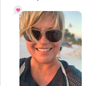 Meet your Posher, Julie